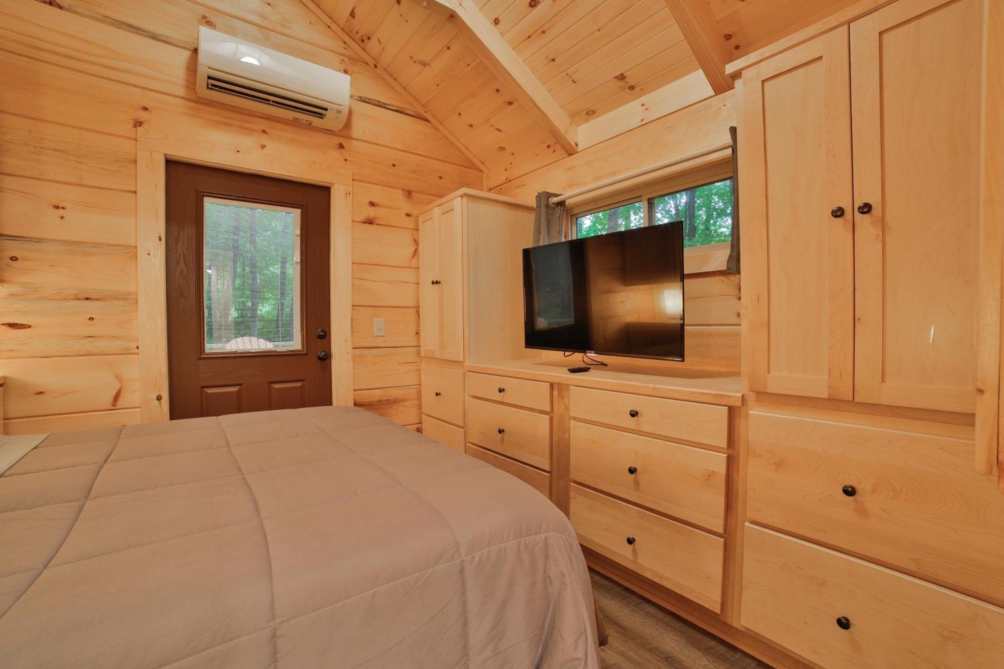 River Cabin Hot Tub & Swim Spa Near Downtown ชัททานูกา ภายนอก รูปภาพ