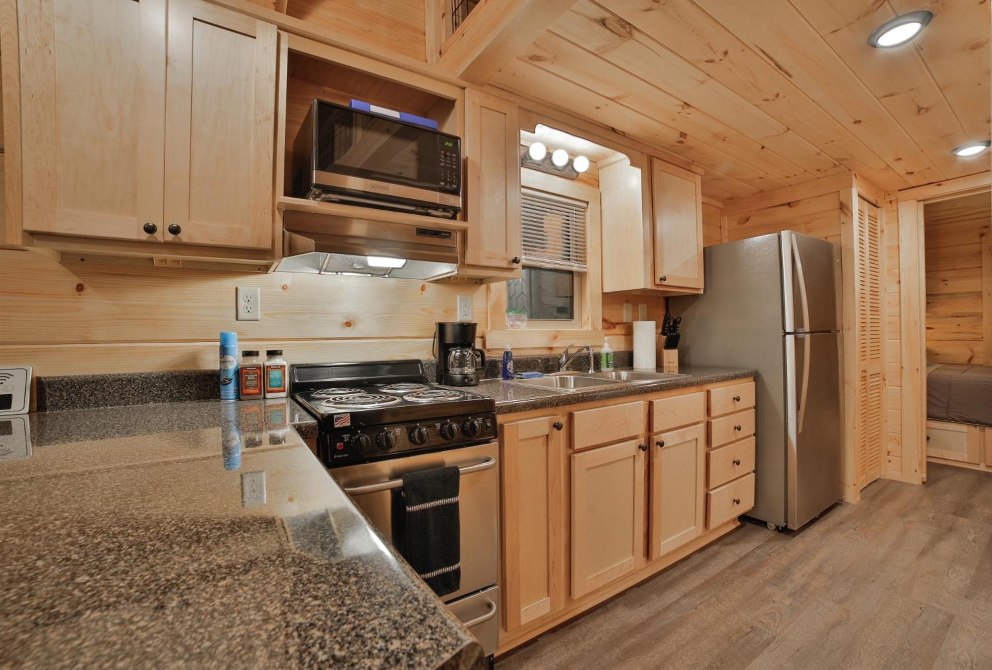 River Cabin Hot Tub & Swim Spa Near Downtown ชัททานูกา ภายนอก รูปภาพ